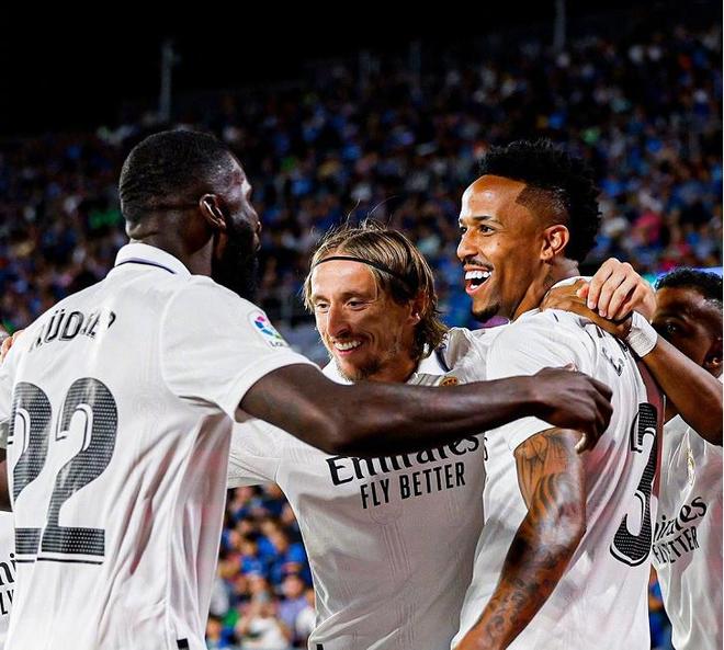 AYX-Ning在巴塞罗那比赛中晋级下一阶段，重返赛场引发热议！