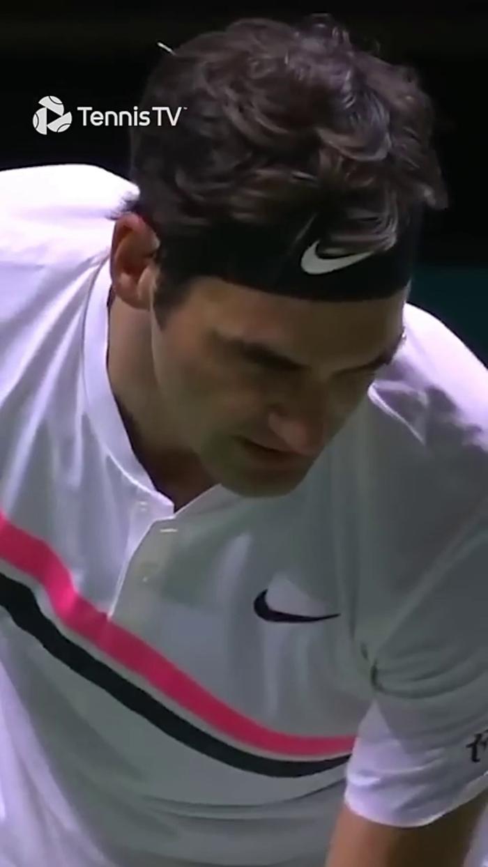 AYX-费德勒重返赛场，败北首场状态出色，DWG观众沸腾！(LOL2023总决赛)