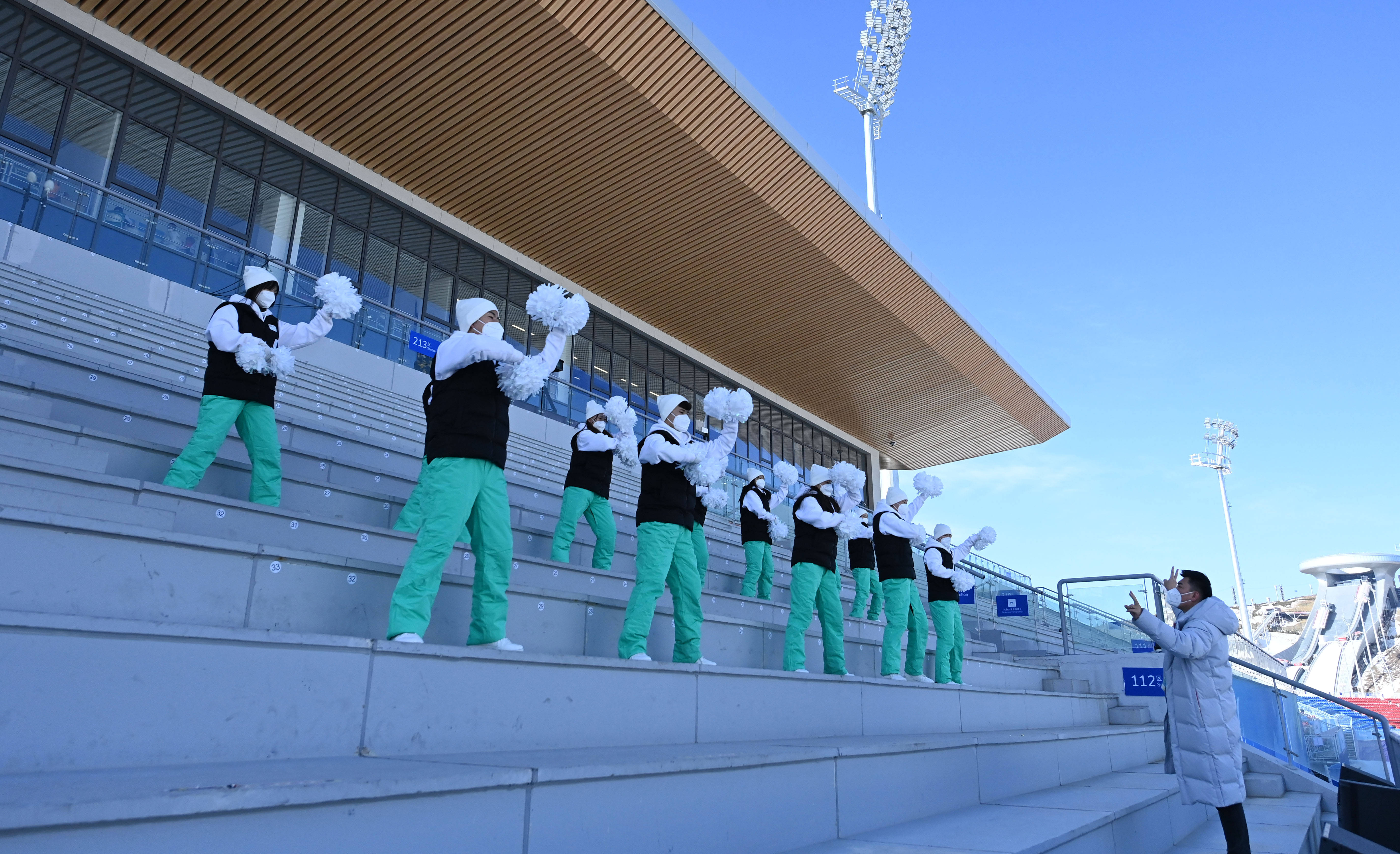 爱游戏体育- 刷新纪录引爆全场！，JackeyLove意外战胜中国队赛场气氛高涨