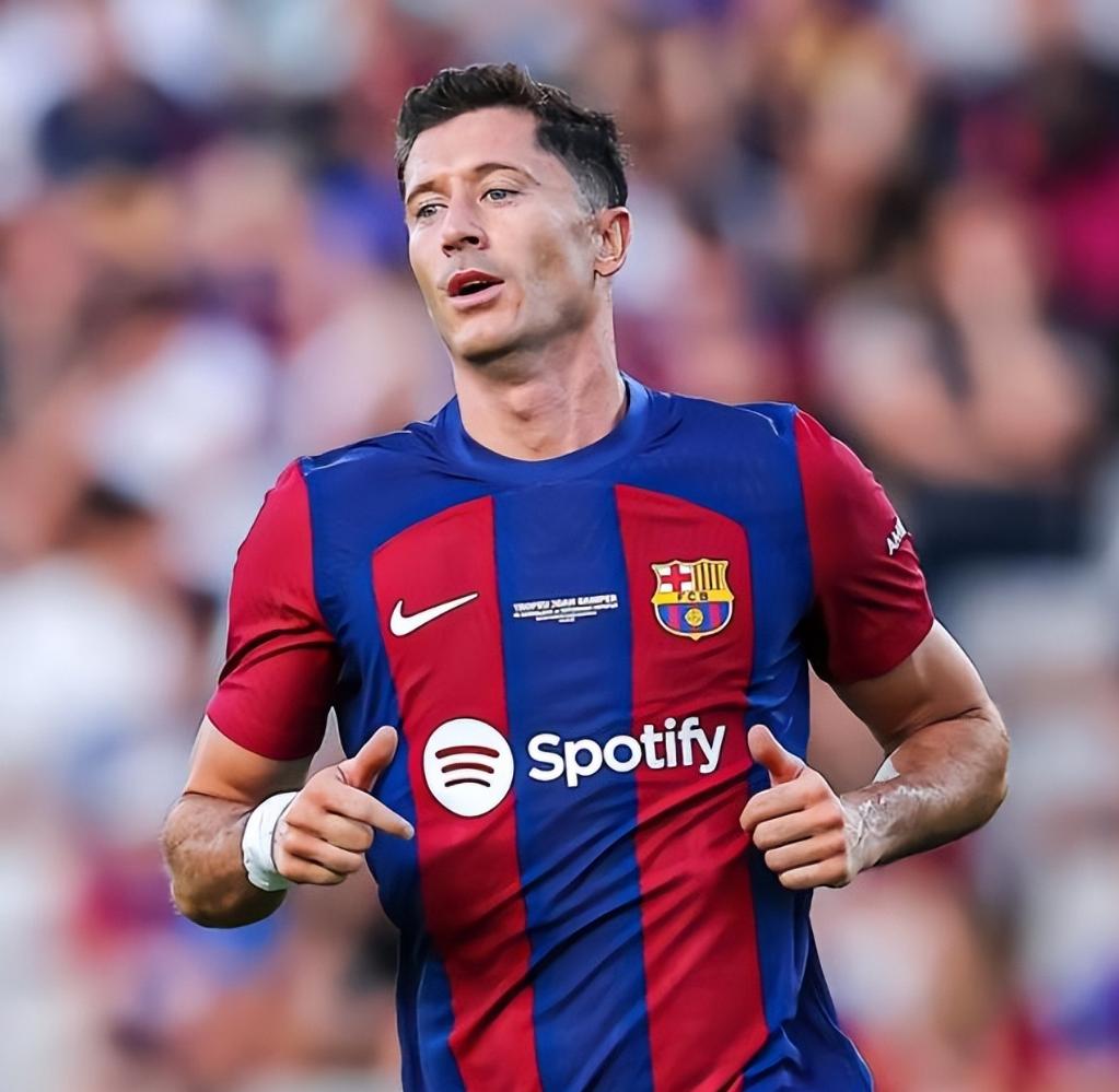 爱游戏-包含莱万多夫斯基关键节点战术调整，TL带队取胜！的词条